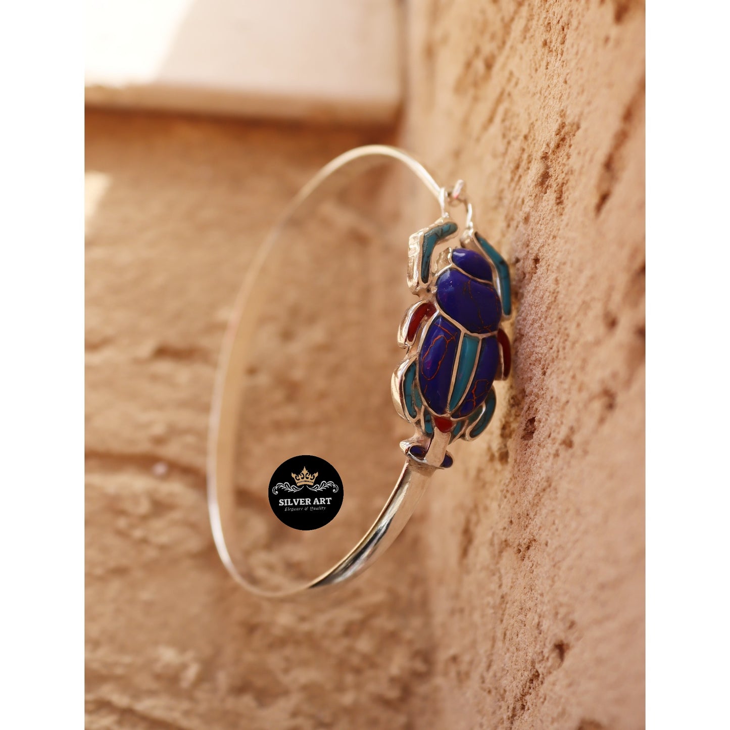 Scarab closed handcuff