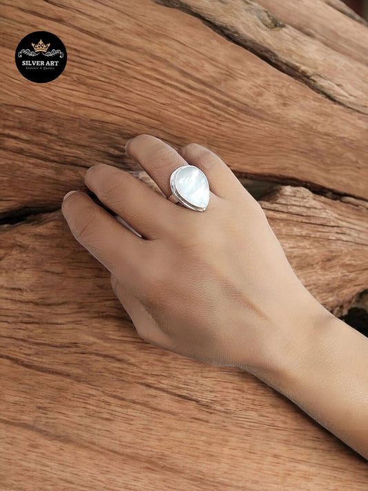 Silver Mother Of Pearls Ring (Small fit)