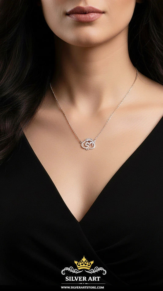 Crown Necklace أمي