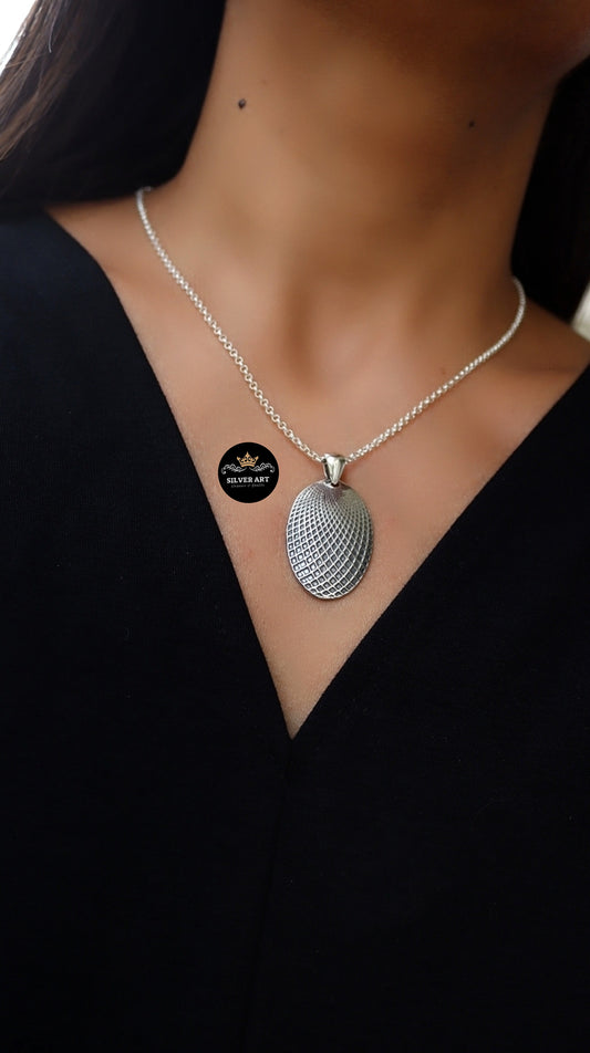 Oval Necklace