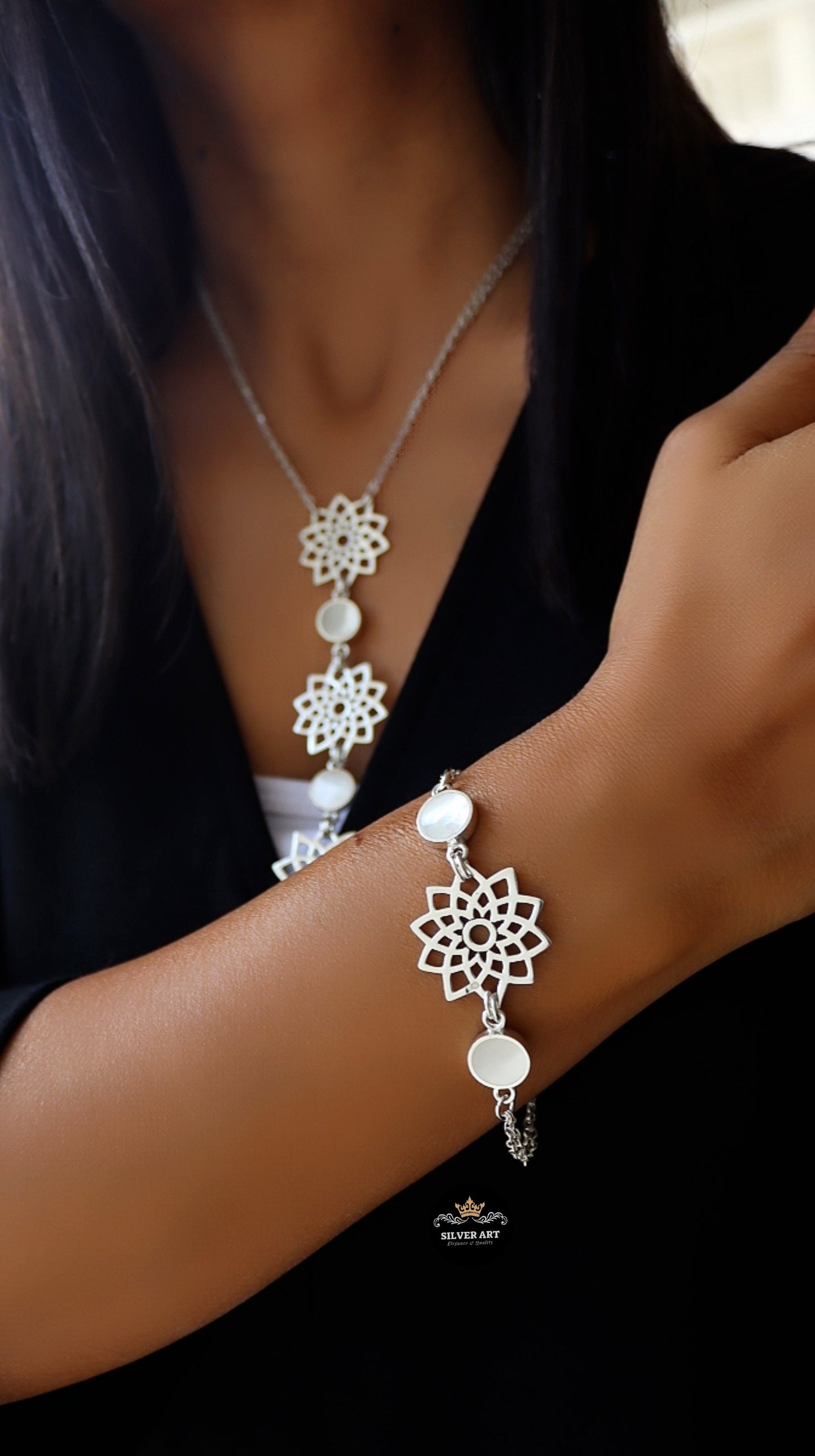 Floweral Pattern Necklace & Bracelet