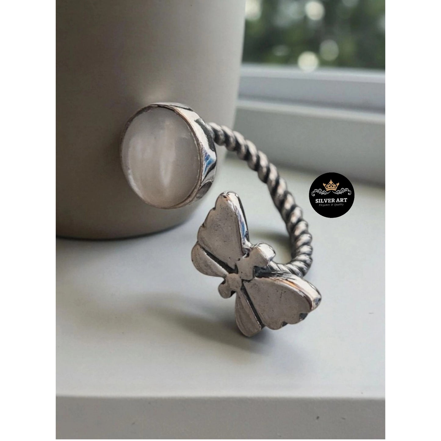 Butterfly & Mother Of Pearls Ring