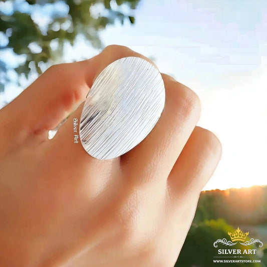 Oval Ring