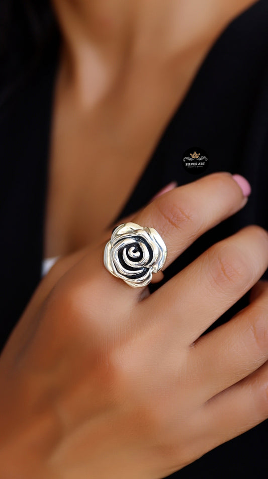 Vintage Thai Silver Ring