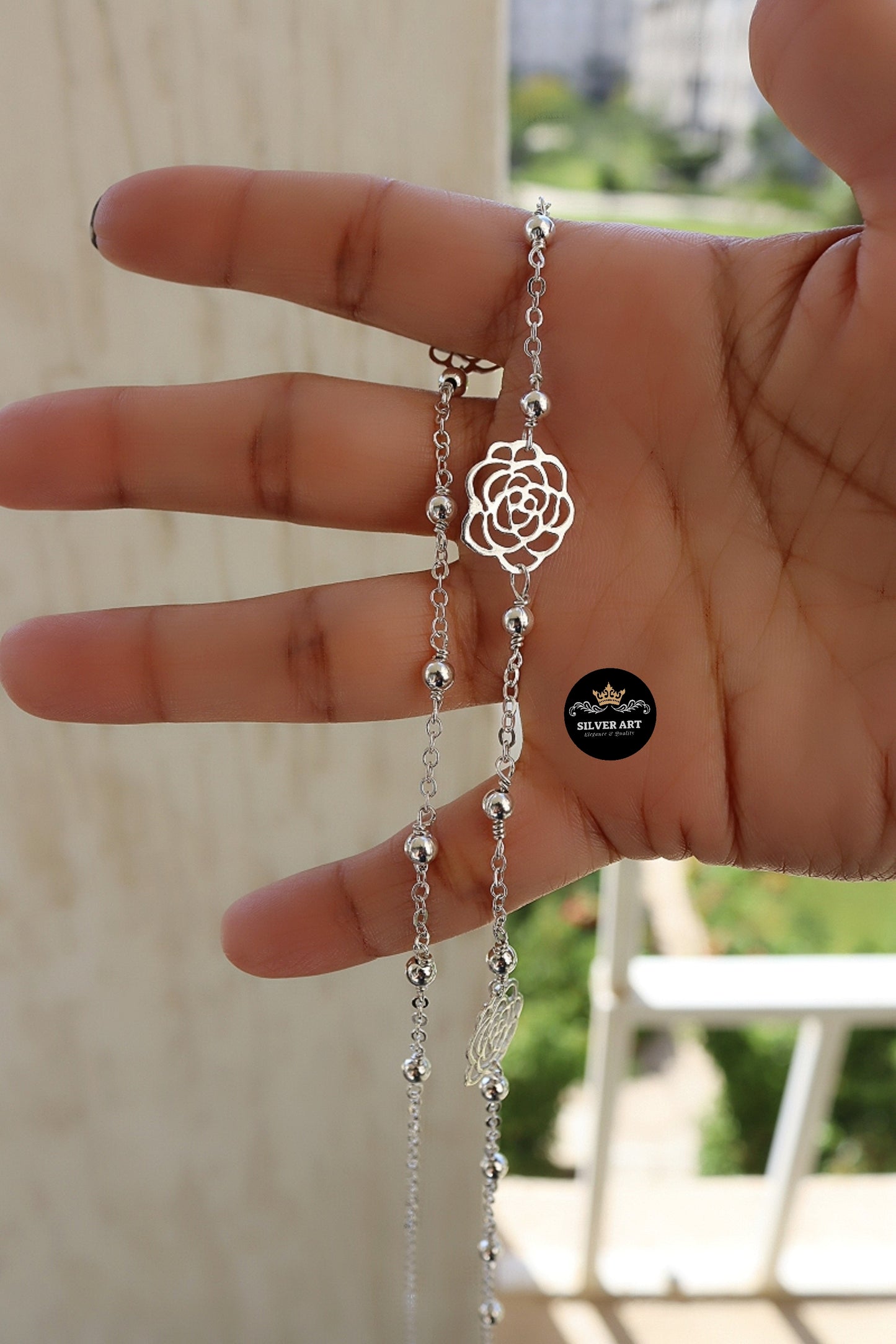Rose Detail Long Necklace