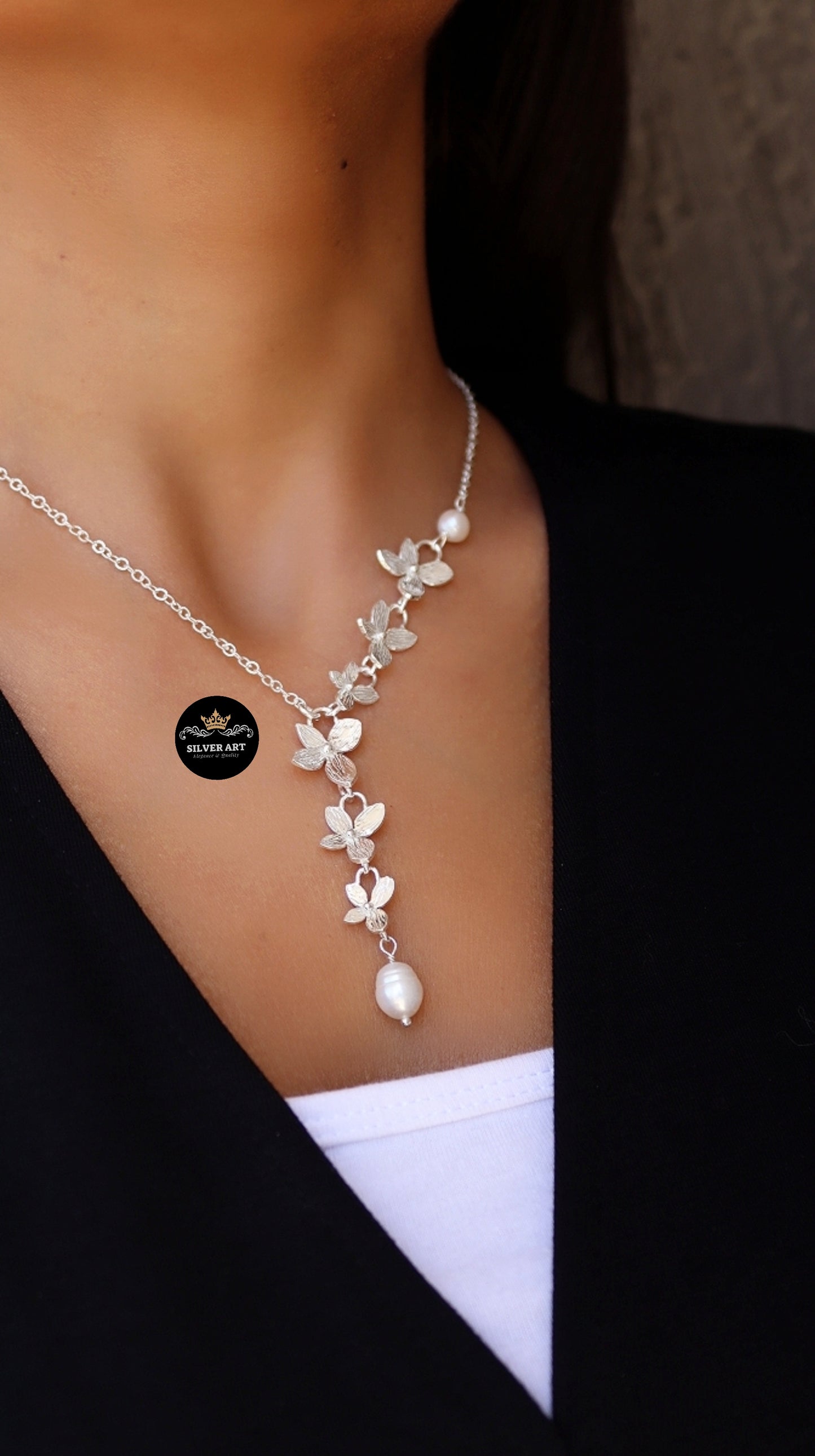 Delicate Flowery Necklace