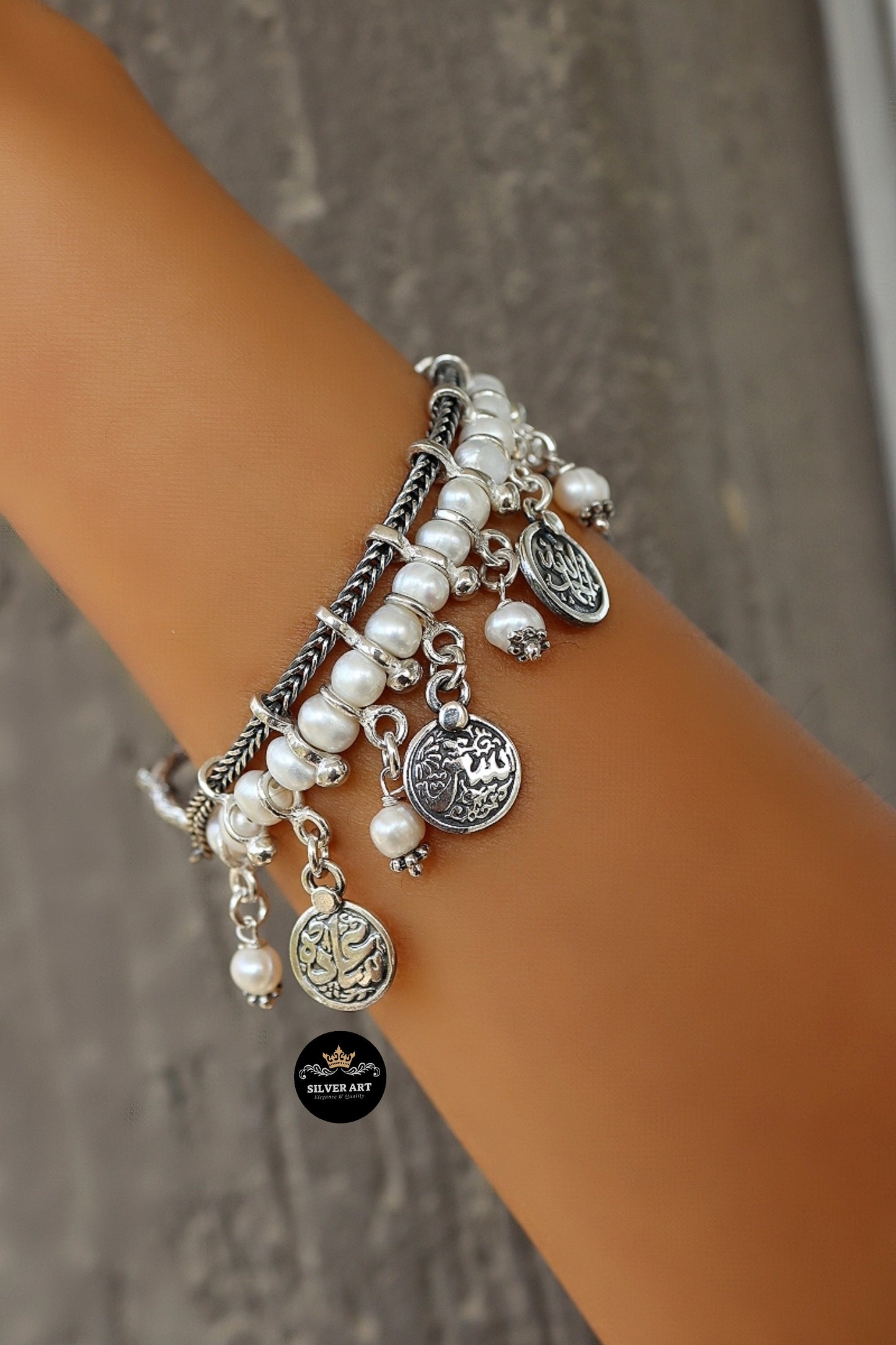 Pearls and Arabic Calligraphy Bracelet